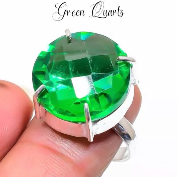 Green Quartz Gorgeous Chunky Handmade Ring - Picture 5 of 8